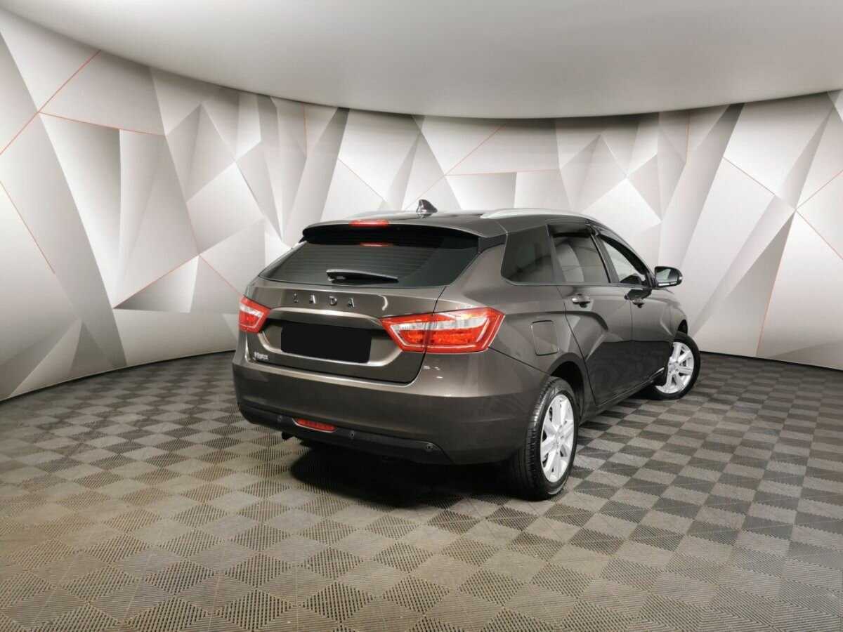 Lada (ВАЗ) Vesta SW, 2022 - фото №2
